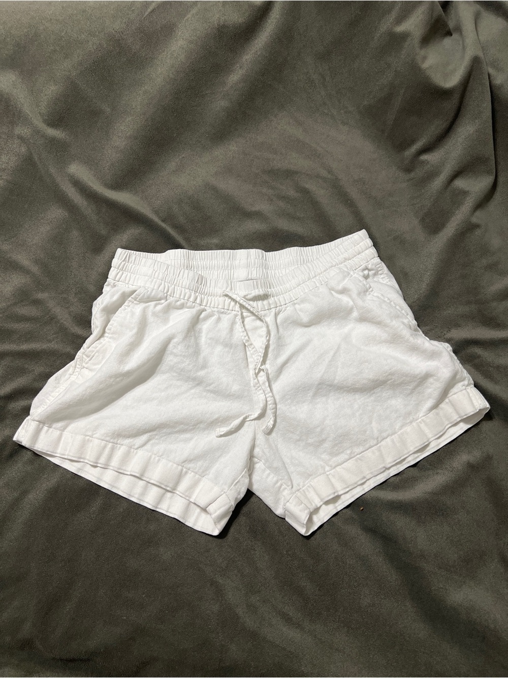 Women's White Drawstring Linen Shorts